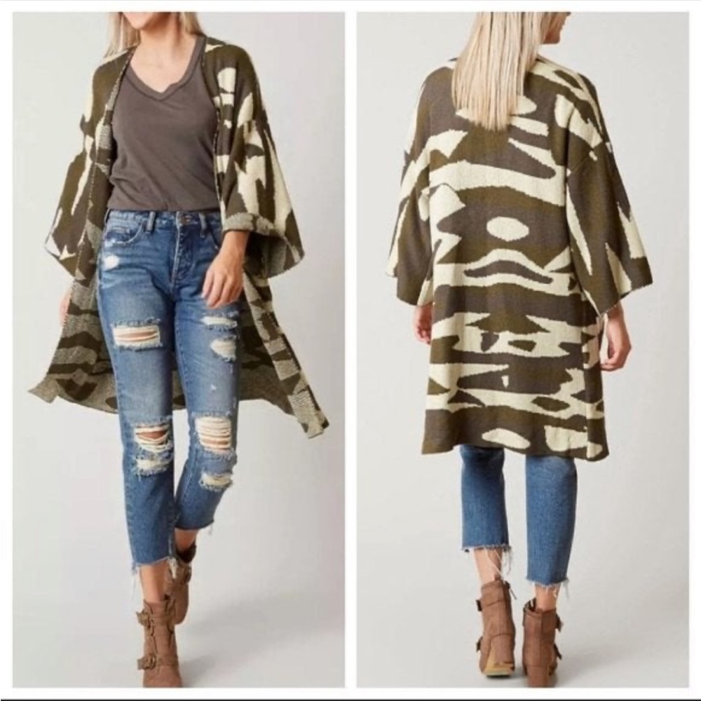 Miss Me Camo Heavy Weight Duster Sweater!